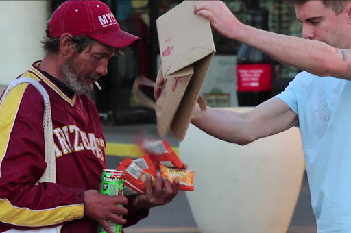 Using Magic To Feed The Homeless &#8211; fr