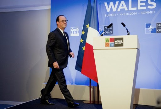 UNITED KINGDOM, NEWPORT : President Francois Hollande arrives for a press conference on the second day of the NATO 2014 Summit