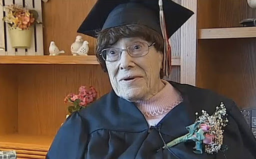 Mulher 103 anos de idade diploma &#8211; fr