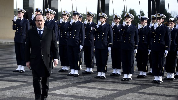 FRANCE-POLITICS-DEFENCE-ARMY-NEW-YEAR
