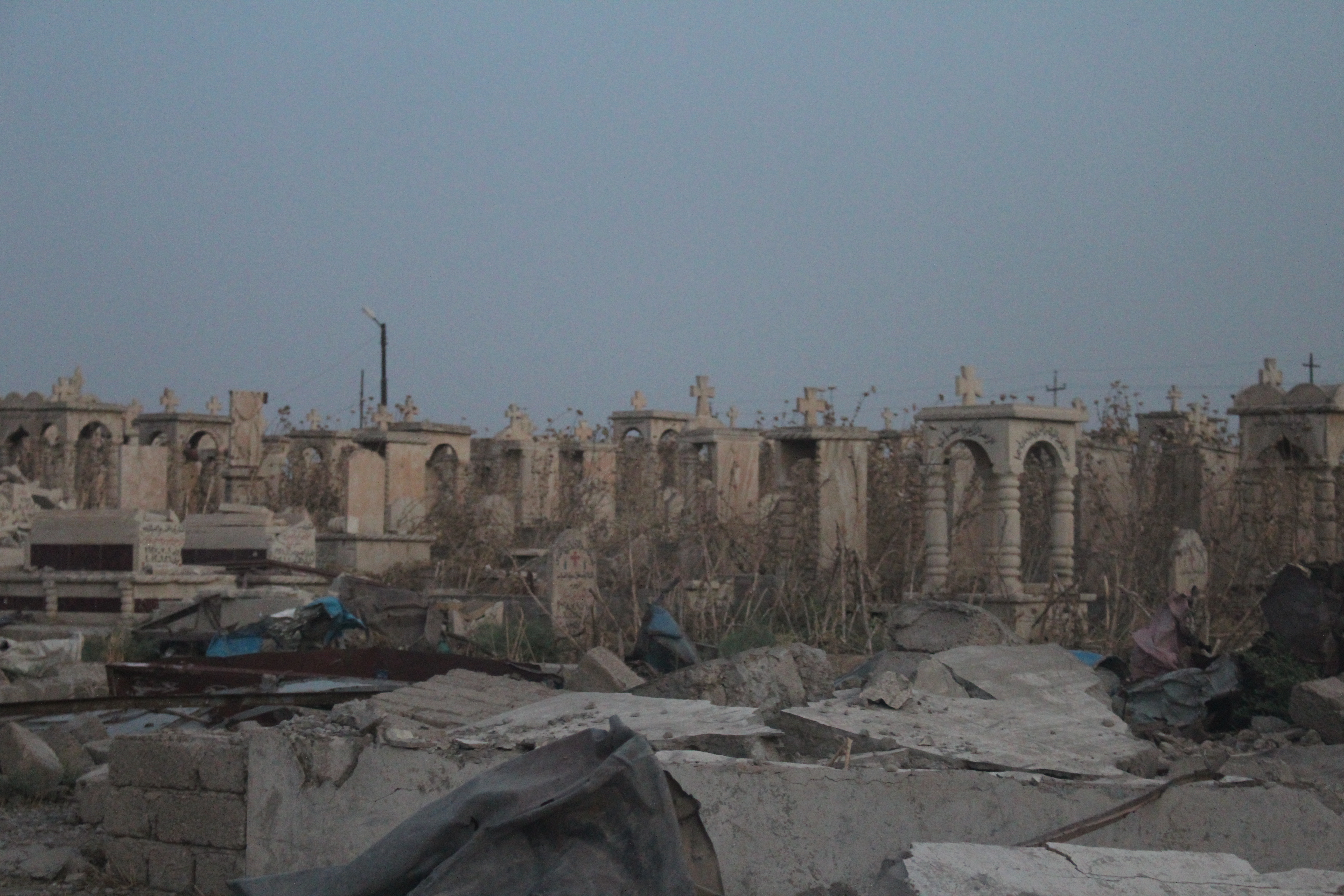 Le village de Telskuf sous les décombres, fut occupé par Daesh il y a quelques mois. © Sylvain Dorient