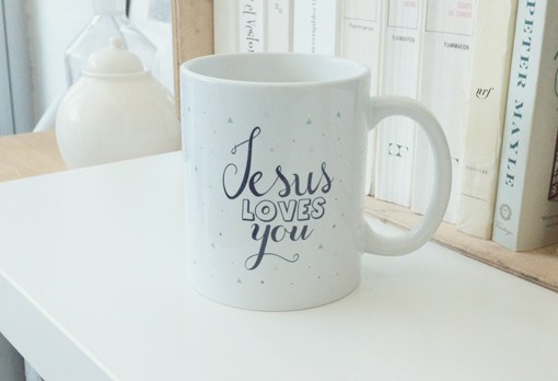 Mug Jesus Loves You