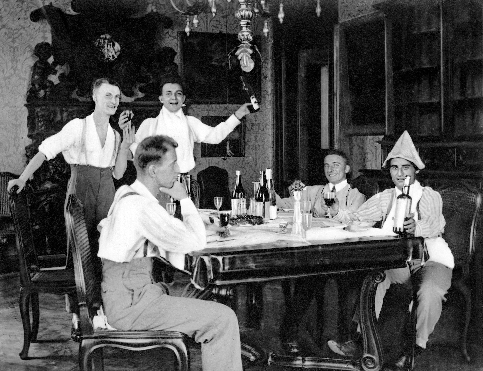 1924-obiad-z-przyjaciolmi-ugotowany-przez-PG-
