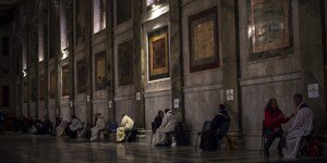 Mgr Hoser : « Le plus grand miracle de Medjugorje, ce sont les confessionnaux »