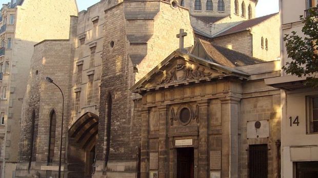 La basilique Sainte-Jeanne d&rsquo;Arc, mitoyenne de l&rsquo;église Saint-Denys de la Chapelle, située au 52 rue de Torcy dans le 18e arrondissement. © wikimédia