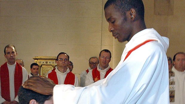 Ordination sacerdotale à la cathédrale d&rsquo;Angoulème
