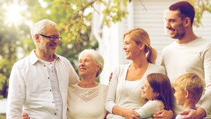 FAMILLE MULTIGENERATIONNELLE