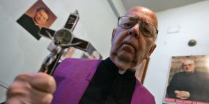 Les dialogues stupéfiants du diable avec l&rsquo;ancien exorciste du Vatican