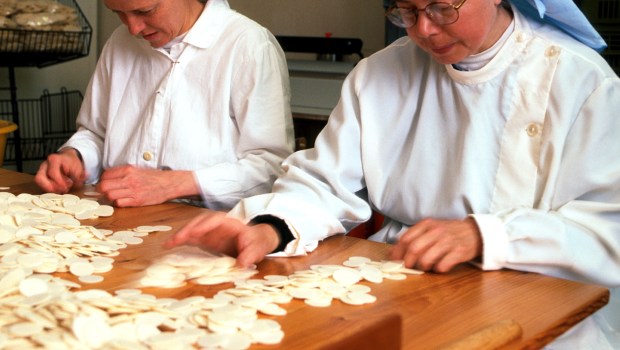 NUNS HOSTS