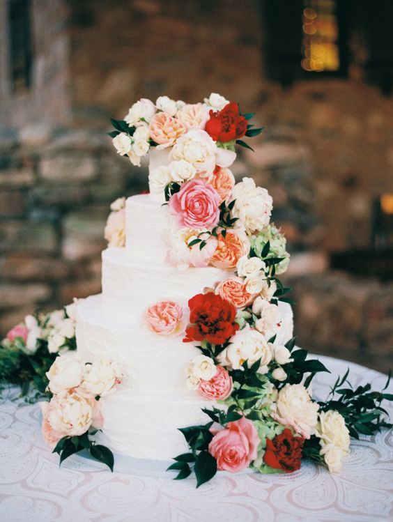 GATEAU DE MARIAGE FLEURI