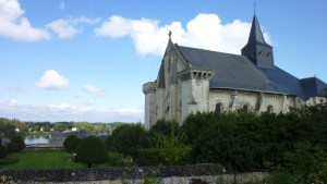 COLLEGIALE FORTIFIEE CANDES SAINT MARTIN