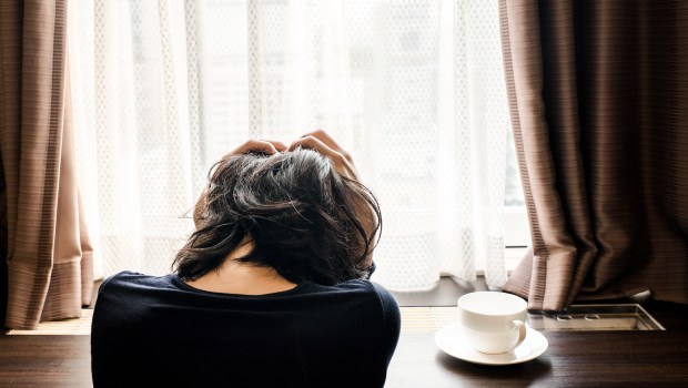 WOMAN,UPSET