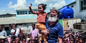 Père Pedro : « Un chrétien doit imiter Jésus, l&rsquo;ami des pauvres »