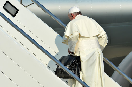 Pope Francis&rsquo; style changes papal flight &#8211; pt