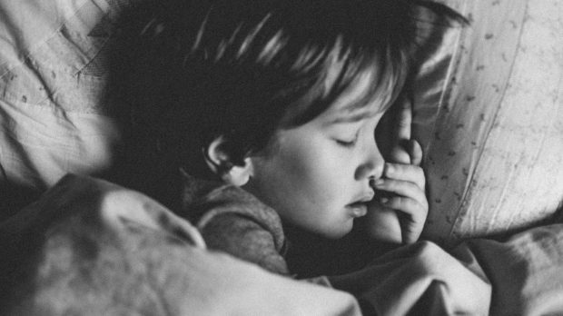 9 conseils pour coucher un enfant sans larmes et sans cris