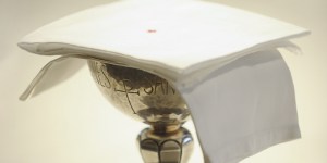 Le corporal, ce linge sur lequel reposent le corps et le sang du Christ
