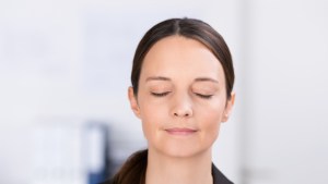 WOMAN MEDITATION