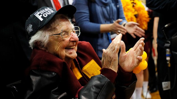 SISTER JEAN SCHMIDT,NCAA,BASKETBALL