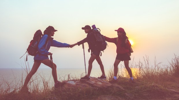 FRIENDS TREKKING