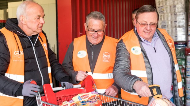 BANQUE ALIMENTAIRE; GILERTS; ORANGES; FOOD; HELP; FQ01