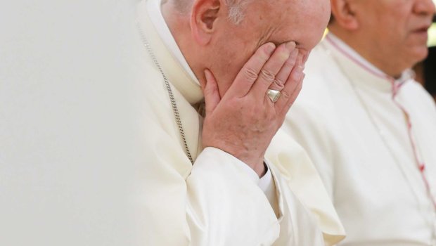 KOLACJA PAPIEŻA FRANCISZKA Z MŁODYMI