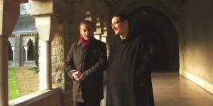 Pendant 24h, Franck Ferrand entre au monastère