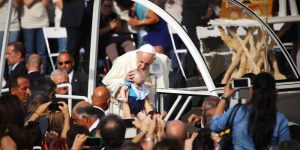 La papamobile, la « voiture de fonction » du souverain pontife