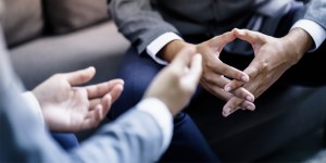 Pourquoi dit-on « se faire l’avocat du diable  » ?