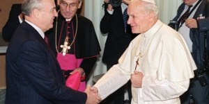 Jean Paul II : son rôle clé dans la chute de l’Union Soviétique