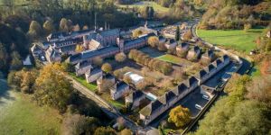 Corrèze : une immense chartreuse mise en vente