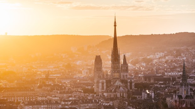 ROUEN-NORMANDY-CATHEDRAL-shutterstock_375508663.jpg