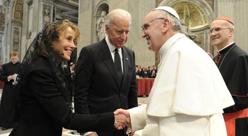 WEB2-JOE BIDEN-POPE FRANCIS-AFP
