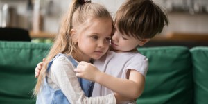 Comment éveiller et développer l’empathie chez ses enfants ?