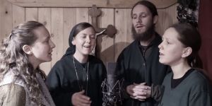 « Viens Seigneur Jésus » en chinois, en espagnol ou en latin… un chant magnifique pour attendre Noël