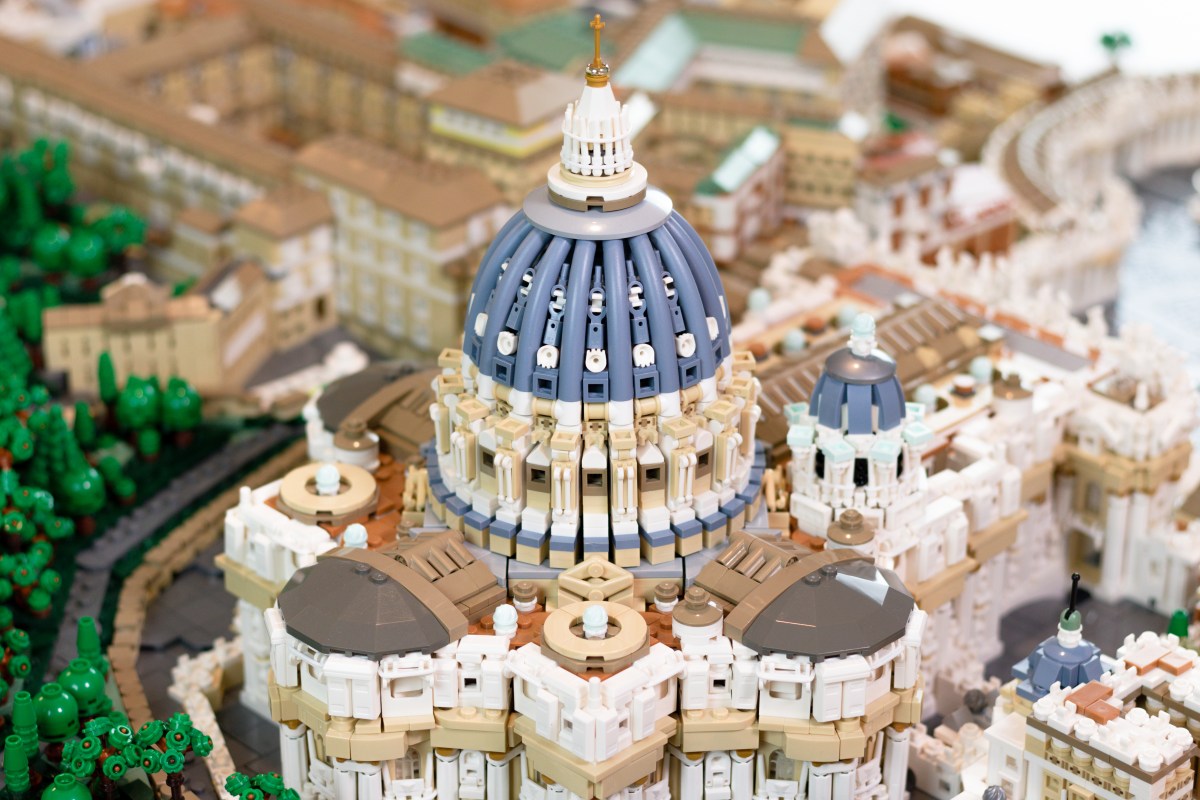 LEGO Vatican City by Rocco Buttliere on Aleteia