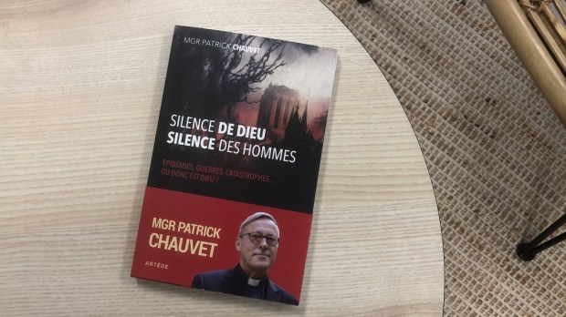 LIVRE-MGR-CHAUVET.jpg