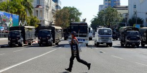 La Birmanie entre les mains des militaires et des investissements chinois