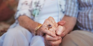 John et Joy se marient le jour de leurs 95 ans