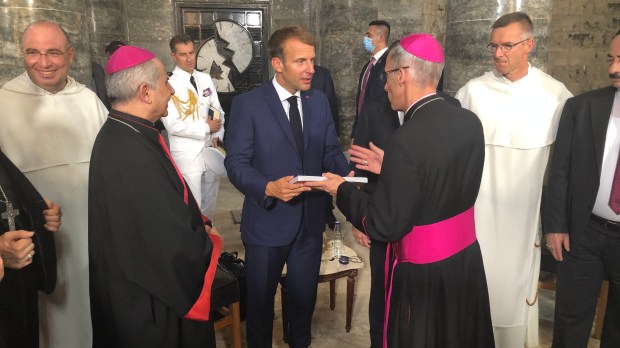 WEB2-MOSSOUL-EMMANUEL-MACRON-DIOCESE-DE-LYON.jpg