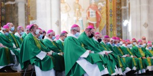 Abus sexuels : les évêques reconnaissent la responsabilité institutionnelle de l’Église