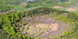 Santa Margarida, l&#8217;improbable chapelle édifiée dans le cratère d&#8217;un volcan