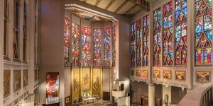 Derrière le béton, la surprenante église Art déco de Maisons-Alfort