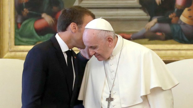 POPE-FRANCIS-MACRON-SECRET-000_16N11V.jpg