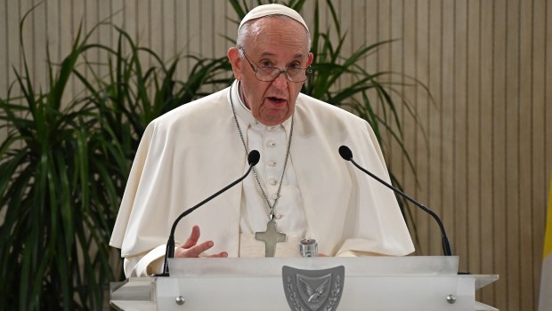 POPE-CYPRUS-GREECE-AFP