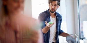 Ces disputes au sujet des tâches ménagères qui en disent long sur le couple