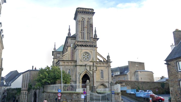 BASILIQUE-NOTRE-DAME-ESPÉRANCE-SAINT-BRIEUC.jpg