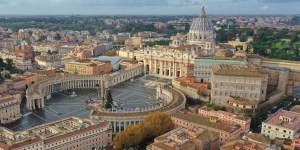 L&rsquo;Église est-elle condamnée à toujours avoir « un métro de retard » ?