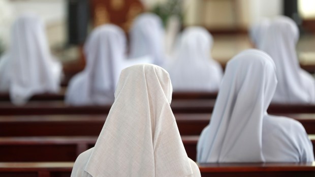 WEB2-VOILE-RELIGIEUSES-MISSIONNAIRES-GODONG-VN022117A.jpg