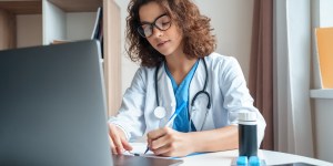 Une téléconsultation est désormais suffisante pour une IVG médicamenteuse