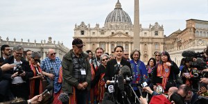 Au Vatican, la « marche » de guérison et de pardon des autochtones du Canada